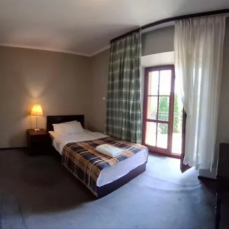 Zielona - Sauna! ゲストハウス 3*